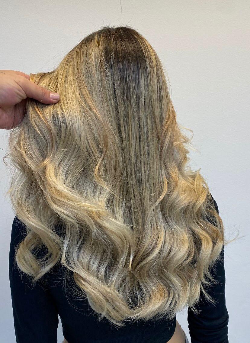Mechas iluminadas com técnica autoral do Felicitá